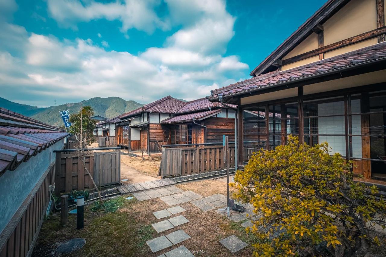 Вілла Japan'S Oldest Remaining Company Housing Асаґо Екстер'єр фото